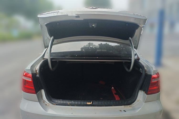 Used Volkswagen Bora 2015 Zhuihui Edition 1.6L Manual Comfort Model Trunk