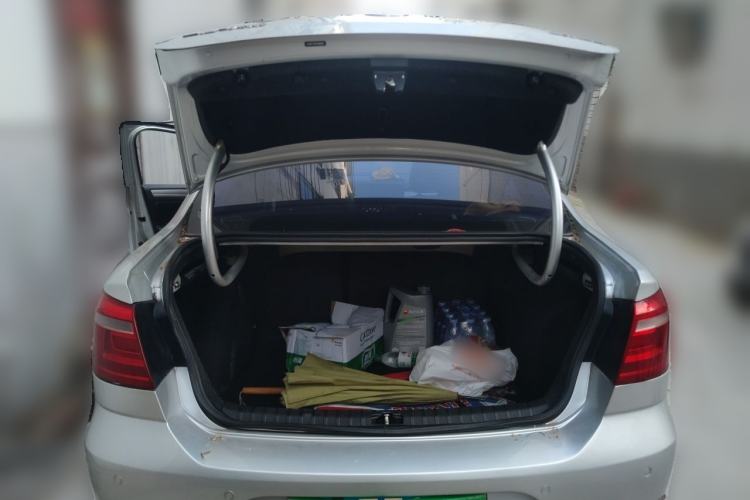 Used Volkswagen Bora 2015 Zhuihui Edition 1.6L Manual Comfort Model Trunk