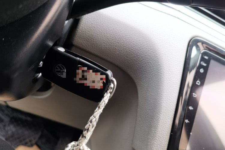 Used Volkswagen Bora 2015 Qihui Edition 1.6L Automatic Fashion Model Audio And AC Panel