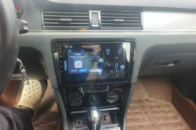 Used Volkswagen Bora 2015 Qihui Edition 1.6L Automatic Fashion Model Audio And AC Panel