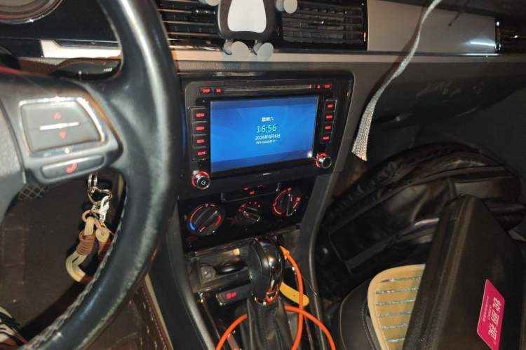 Used Volkswagen Bora 2015 Qihui Edition 1.6L Automatic Fashion Model Audio And AC Panel
