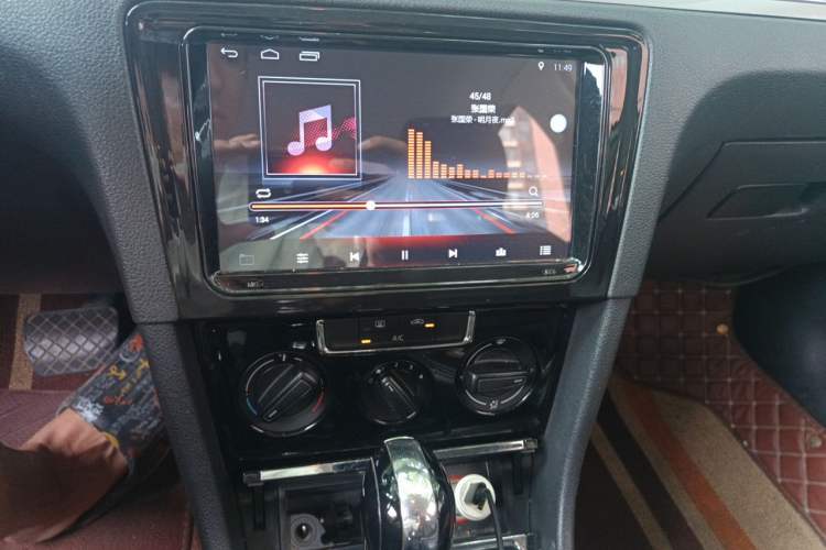 Used Volkswagen Bora 2015 Qihui Edition 1.6L Automatic Fashion Model Audio And AC Panel