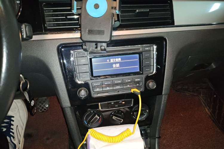 Used Volkswagen Bora 2015 Zhuihui Edition 1.6L Manual Comfort Model Audio And AC Panel