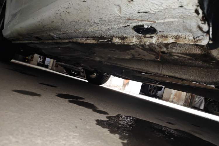 Used Volkswagen Bora 2015 Value Edition 1.6L Automatic Comfort Version Chassis Front Right