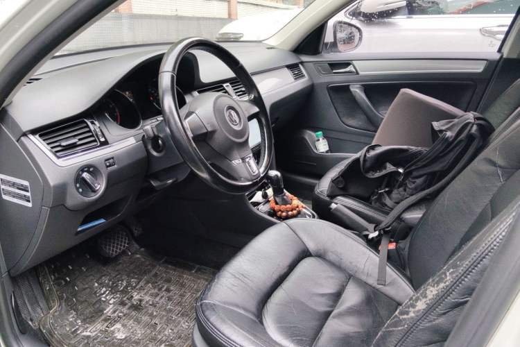 Used Volkswagen Bora 2015 Qihui Edition 1.6L Automatic Fashion Model Driver Seat