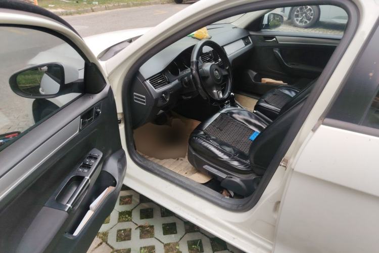Used Volkswagen Bora 2015 Qihui Edition 1.6L Automatic Fashion Model Driver Seat