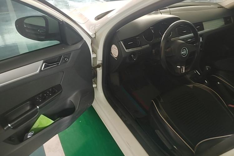 Used Volkswagen Bora 2015 Value Edition 1.6L Manual Fashionable Style Driver Seat