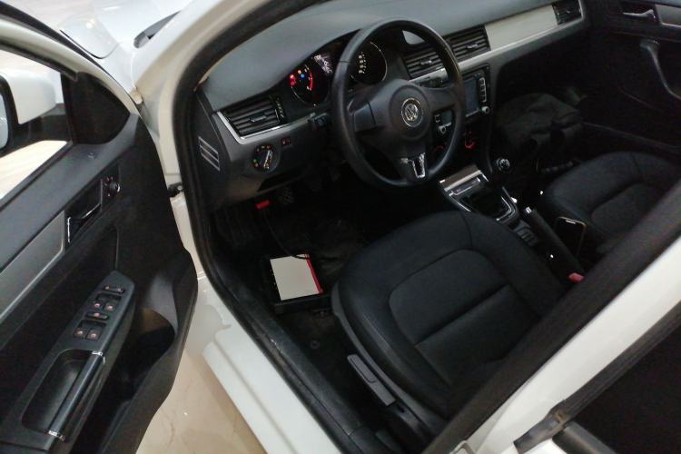 Used Volkswagen Bora 2015 Value Edition 1.6L Manual Fashionable Style Driver Seat