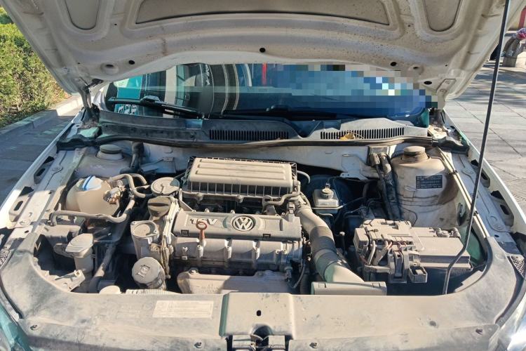 Used Volkswagen Bora 2015 Value Edition 1.6L Automatic Comfort Version Engine Bay