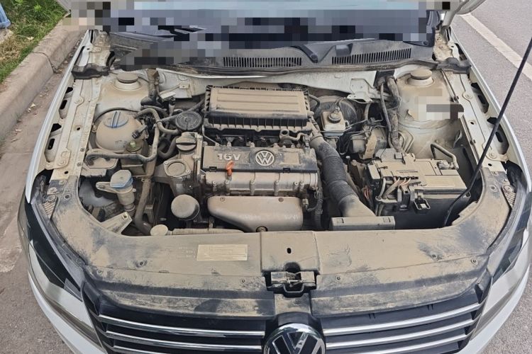 Used Volkswagen Bora 2015 Value Edition 1.6L Automatic Comfort Version Engine Bay