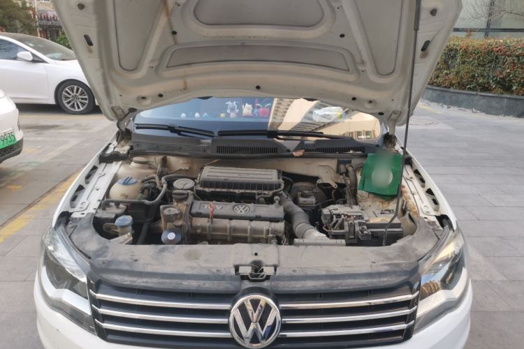 Used Volkswagen Bora 2015 Value Edition 1.6L Automatic Comfort Version Engine Bay