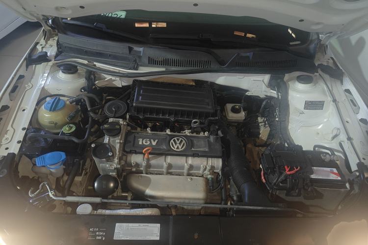 Used Volkswagen Bora 2015 Qihui Edition 1.6L Automatic Fashion Model Engine Bay