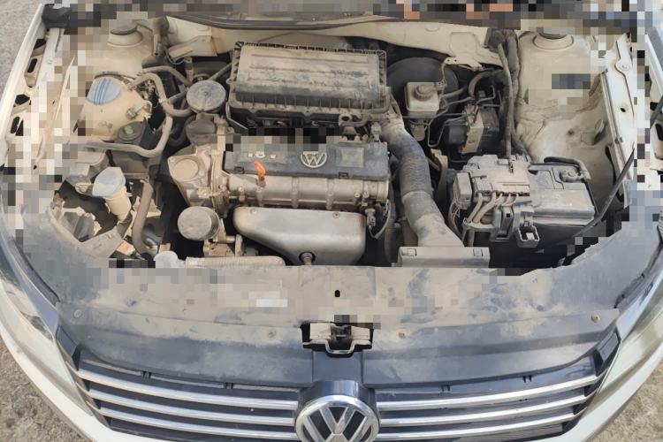 Used Volkswagen Bora 2015 Value Edition 1.6L Manual Fashionable Style Engine Bay