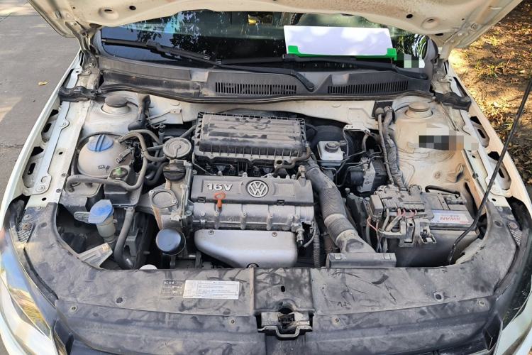 Used Volkswagen Bora 2015 Qihui Edition 1.6L Automatic Fashion Model Engine Bay