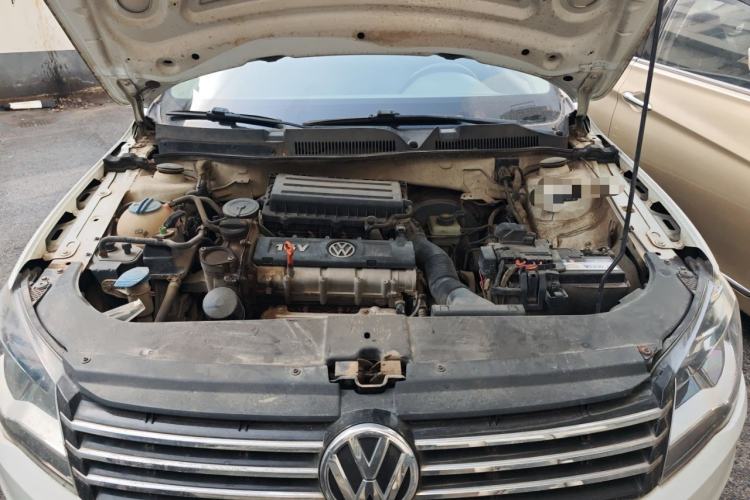 Used Volkswagen Bora 2015 Zhuihui Edition 1.6L Manual Comfort Model Engine Bay