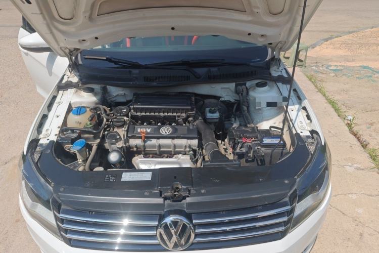 Used Volkswagen Bora 2015 Value Edition 1.6L Automatic Comfort Version Engine Bay
