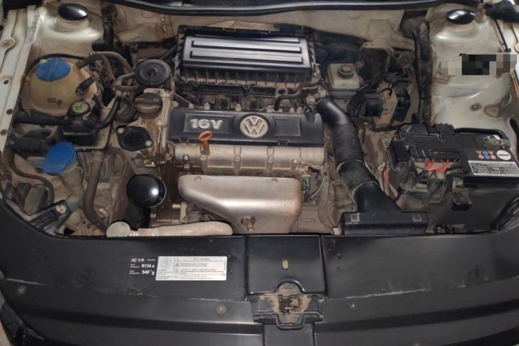 Used Volkswagen Bora 2015 Value Edition 1.6L Automatic Comfort Version Engine Bay