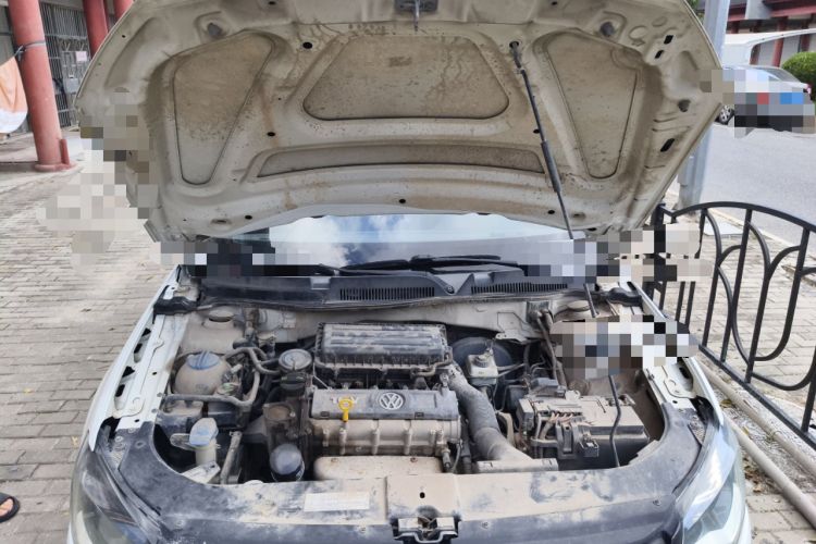 Used Volkswagen Bora 2015 Zhuihui Edition 1.6L Manual Comfort Model Engine Bay