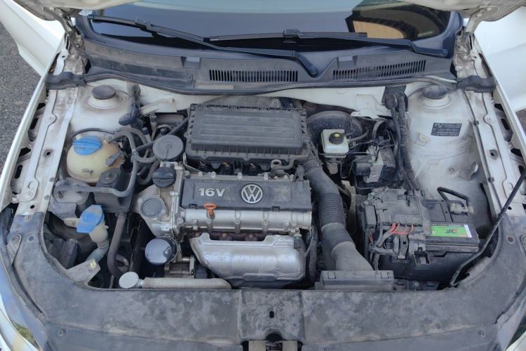 Used Volkswagen Bora 2015 Zhuihui Edition 1.6L Manual Comfort Model Engine Bay