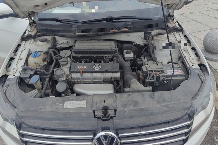 Used Volkswagen Bora 2015 Value Edition 1.6L Automatic Comfort Version Engine Bay