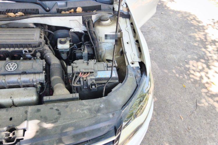 Used Volkswagen Bora 2015 Value Edition 1.6L Automatic Comfort Version Engine Bay Left