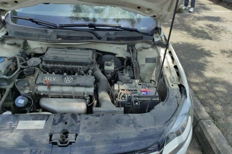 Used Volkswagen Bora 2015 Value Edition 1.6L Automatic Comfort Version Engine Bay Left