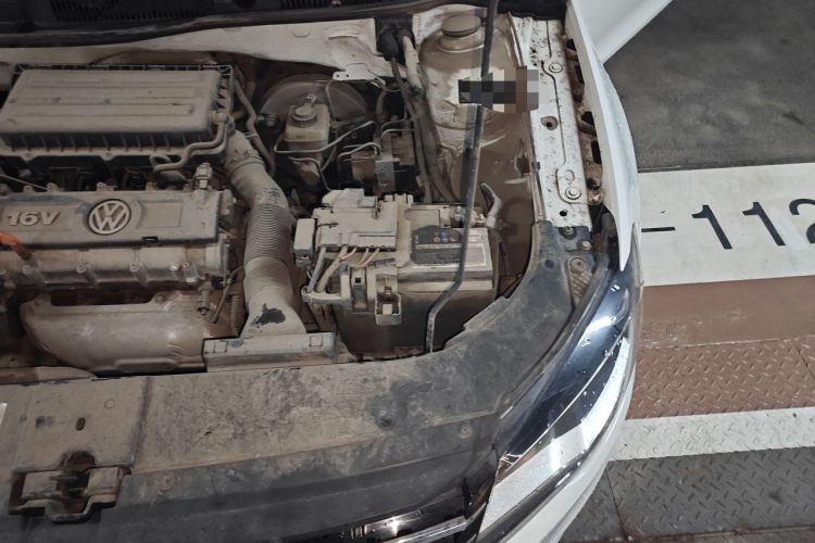 Used Volkswagen Bora 2015 Zhuihui Edition 1.6L Manual Comfort Model Engine Bay Left