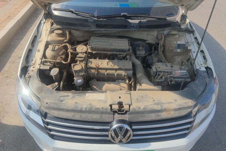 Used Volkswagen Bora 2015 Value Edition 1.6L Automatic Comfort Version Engine Bay