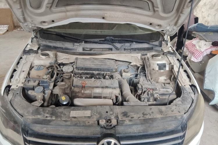Used Volkswagen Bora 2015 Value Edition 1.6L Manual Fashionable Style Engine Bay