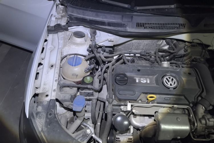 Used Volkswagen Bora 2015 Value Edition 1.4TSI Automatic Sportline Engine Bay Right