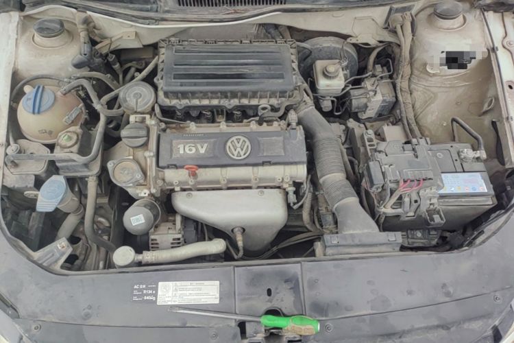Used Volkswagen Bora 2015 Qihui Edition 1.6L Automatic Fashion Model Engine Bay