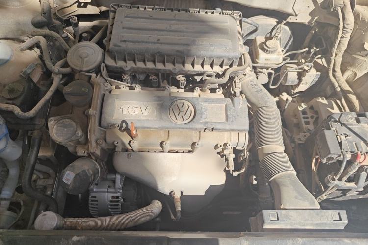 Used Volkswagen Bora 2015 Value Edition 1.6L Automatic Comfort Version Engine Bay
