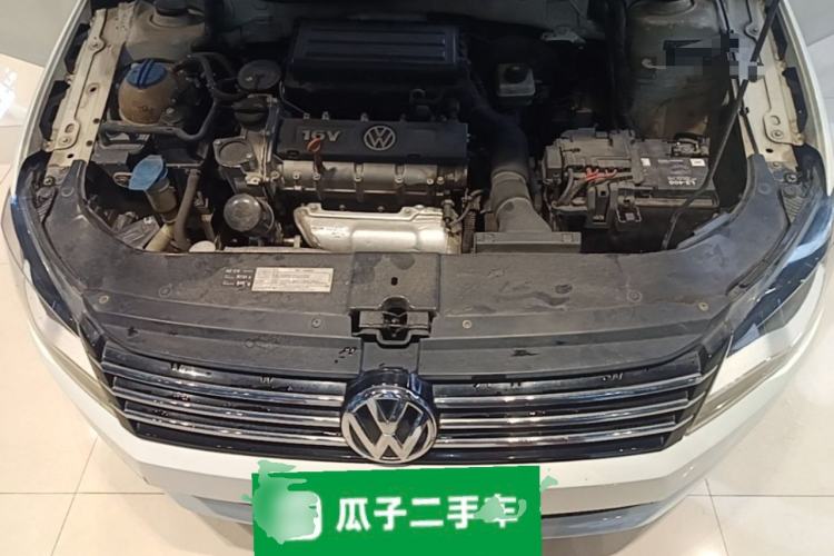 Used Volkswagen Bora 2015 Value Edition 1.6L Automatic Comfort Version Engine Bay