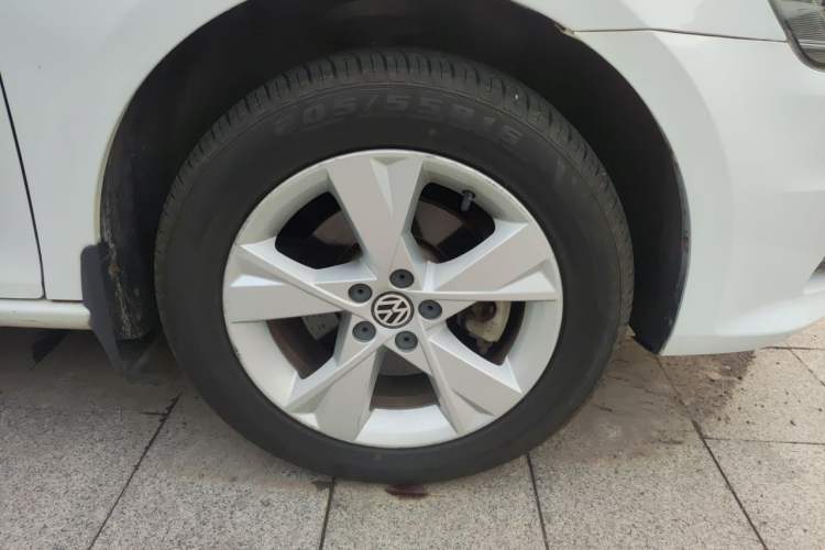 Used Volkswagen Bora 2015 Value Edition 1.6L Manual Fashionable Style Exterior 1