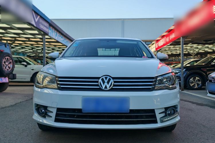 Used Volkswagen Bora 2015 Value Edition 1.6L Automatic Comfort Version Exterior 2