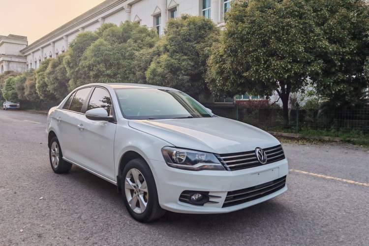 Used Volkswagen Bora 2015 Qihui Edition 1.6L Automatic Fashion Model Exterior 4