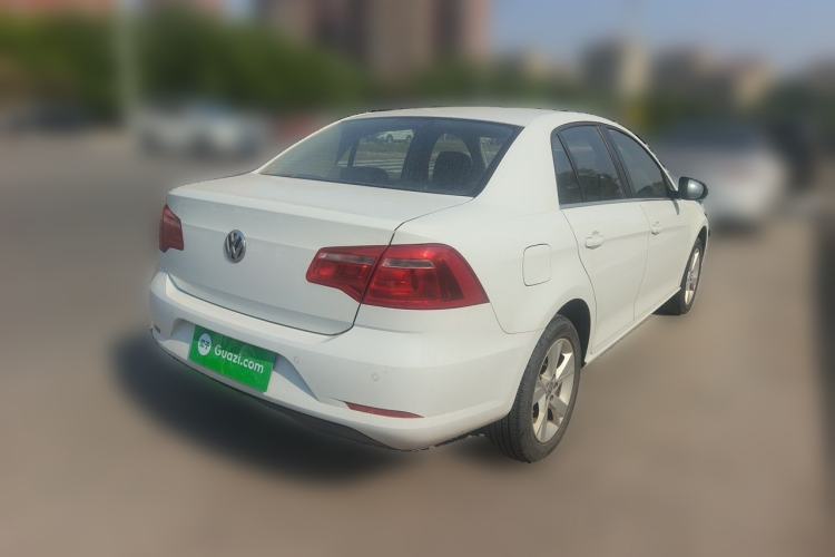Used Volkswagen Bora 2015 Value Edition 1.6L Automatic Comfort Version Exterior 5