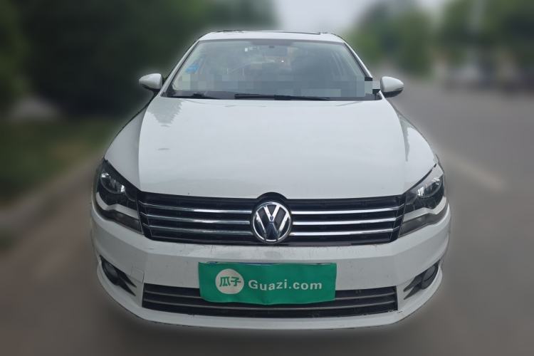 Used Volkswagen Bora 2015 Value Edition 1.6L Automatic Comfort Version Front