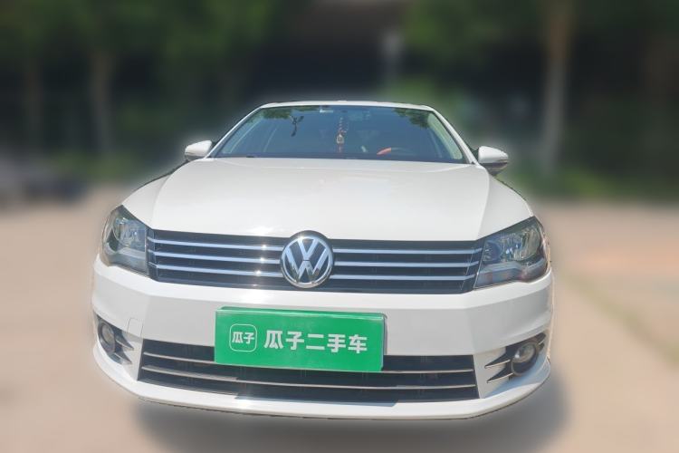 Used Volkswagen Bora 2015 Value Edition 1.6L Automatic Comfort Version Front