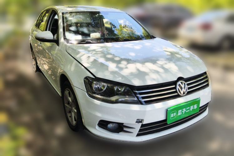 Used Volkswagen Bora 2015 Value Edition 1.6L Automatic Comfort Version Front Right 45 Deg