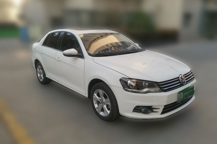 Used Volkswagen Bora 2015 Value Edition 1.6L Automatic Comfort Version Front Right 45 Deg