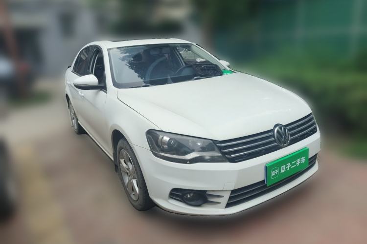 Used Volkswagen Bora 2015 Value Edition 1.6L Automatic Comfort Version Front Right 45 Deg