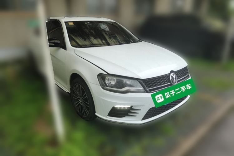 Used Volkswagen Bora 2015 Value Edition 1.4TSI Automatic Sportline Front Right 45 Deg