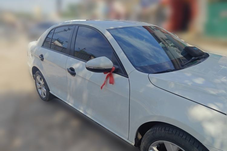 Used Volkswagen Bora 2015 Value Edition 1.6L Manual Fashionable Style Front Right 45 Deg