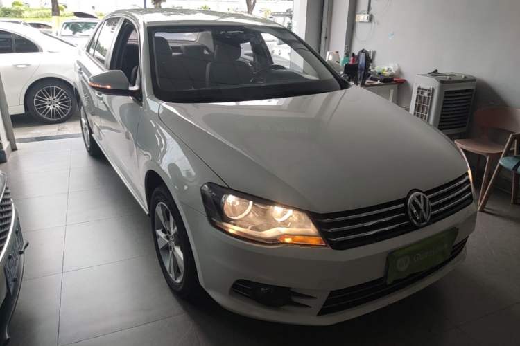 Used Volkswagen Bora 2015 Qihui Edition 1.6L Automatic Fashion Model Front Right 45 Deg