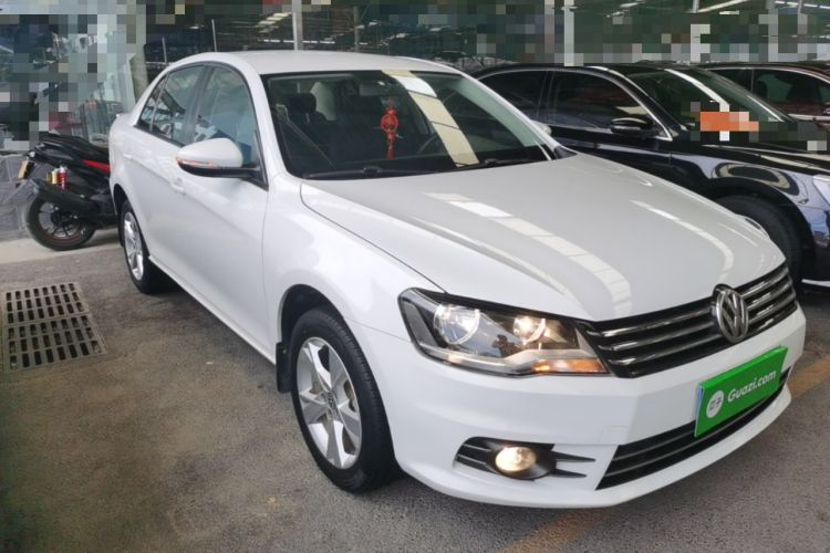 Used Volkswagen Bora 2015 Value Edition 1.6L Manual Fashionable Style Front Right 45 Deg