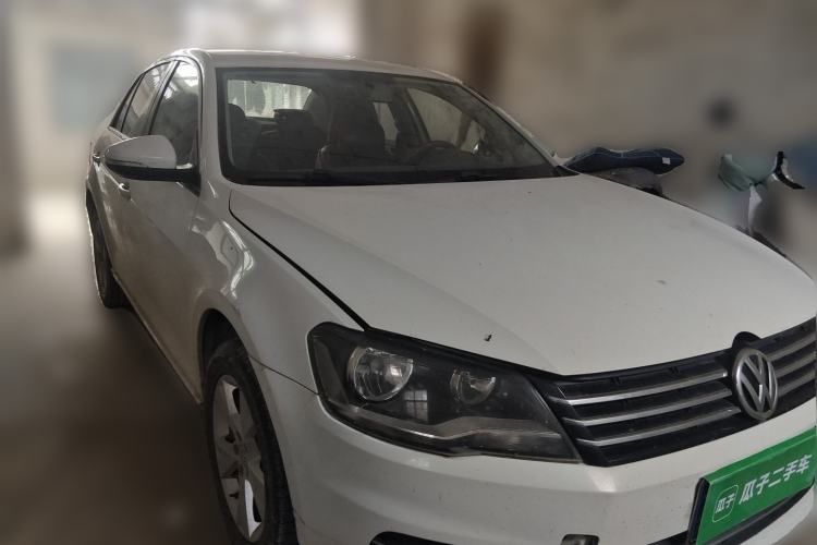Used Volkswagen Bora 2015 Value Edition 1.6L Manual Fashionable Style Front Right 45 Deg