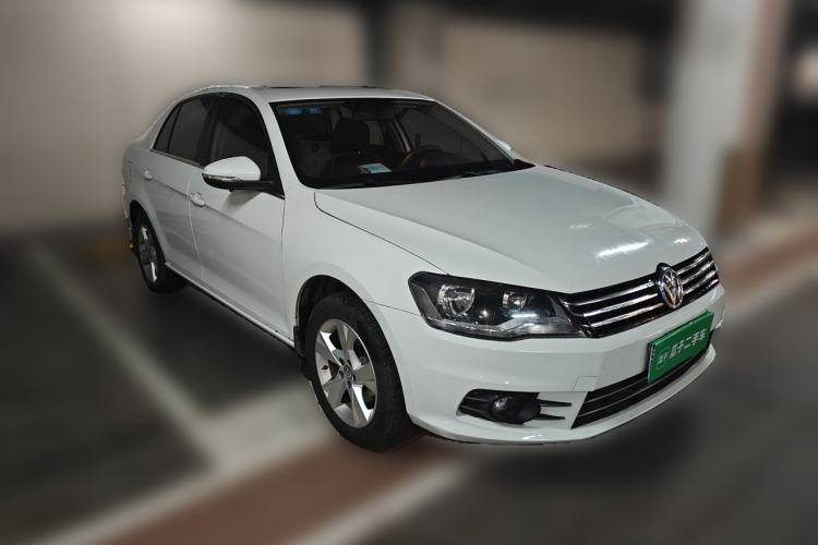 Used Volkswagen Bora 2015 Zhuihui Edition 1.6L Manual Comfort Model Front Right 45 Deg