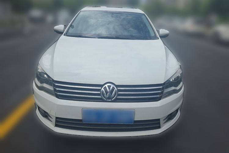 Used Volkswagen Bora 2015 Value Edition 1.6L Automatic Comfort Version Front