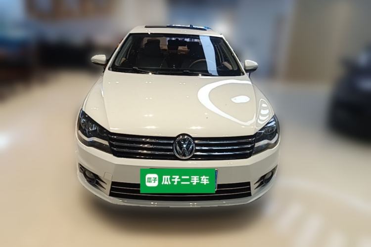 Used Volkswagen Bora 2015 Value Edition 1.6L Automatic Comfort Version Front
